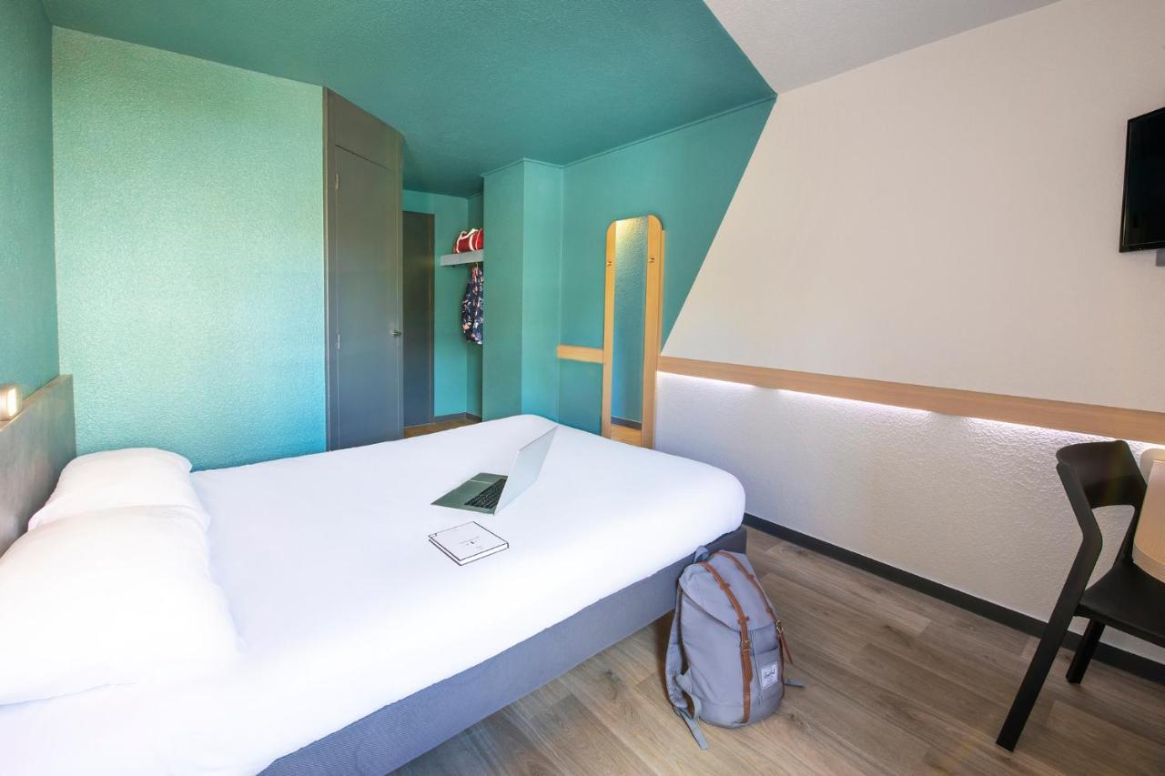 Ibis Budget Grenoble Voreppe Buitenkant foto