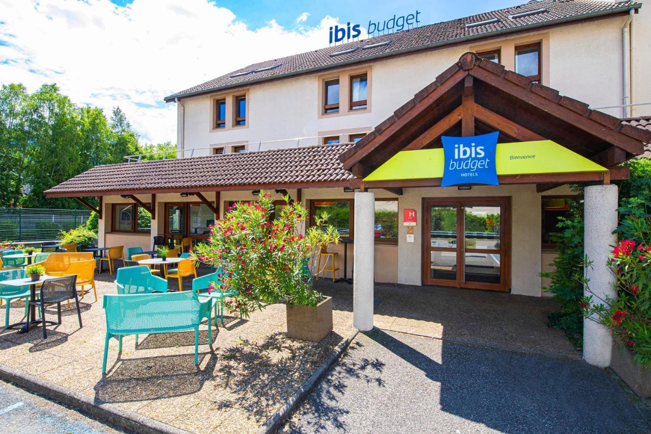 Ibis Budget Grenoble Voreppe Buitenkant foto