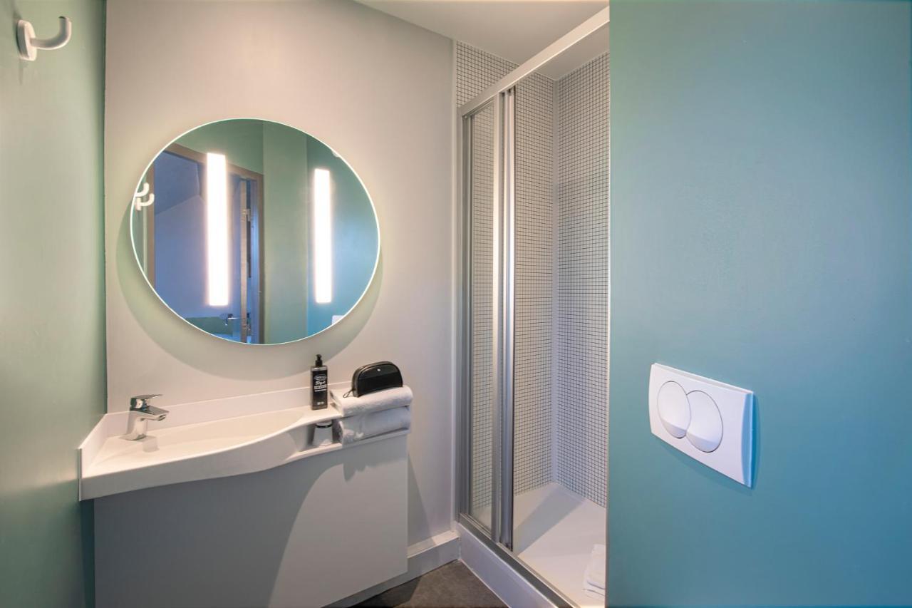 Ibis Budget Grenoble Voreppe Buitenkant foto