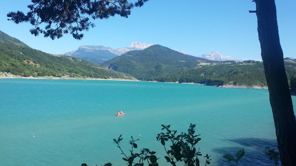 Ibis Budget Grenoble Voreppe Buitenkant foto
